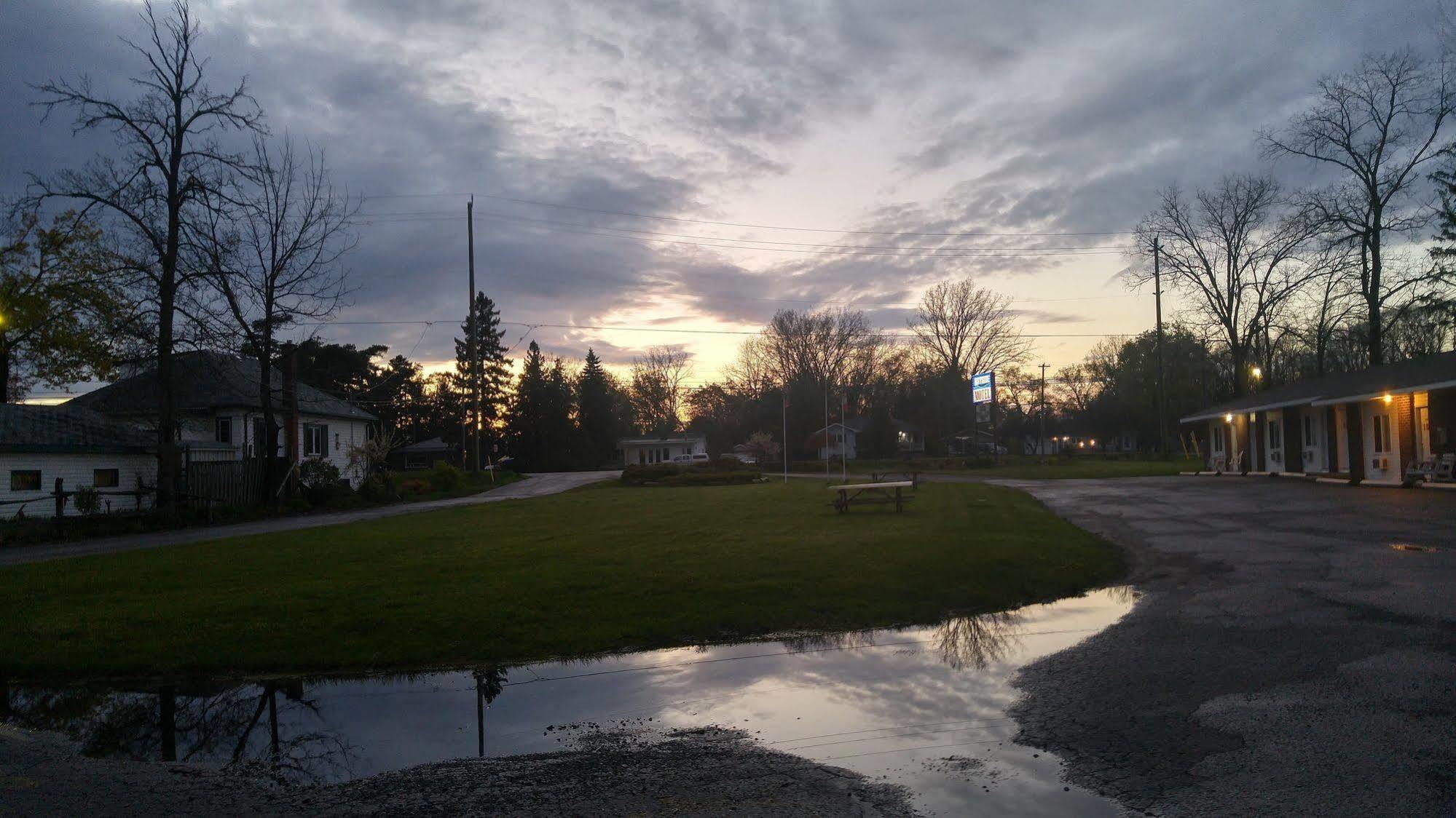 Bayside Motel Trenton Bagian luar foto