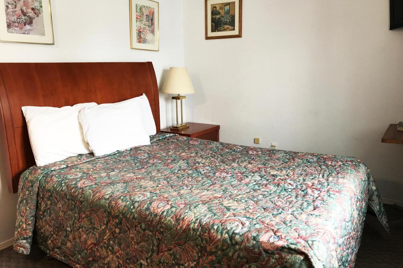 Bayside Motel Trenton Bagian luar foto